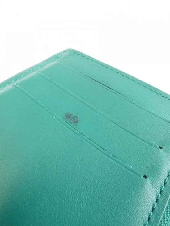 Louis Vuitton Taurillon LV Vertical CP Wallet - Picture 6 of 8